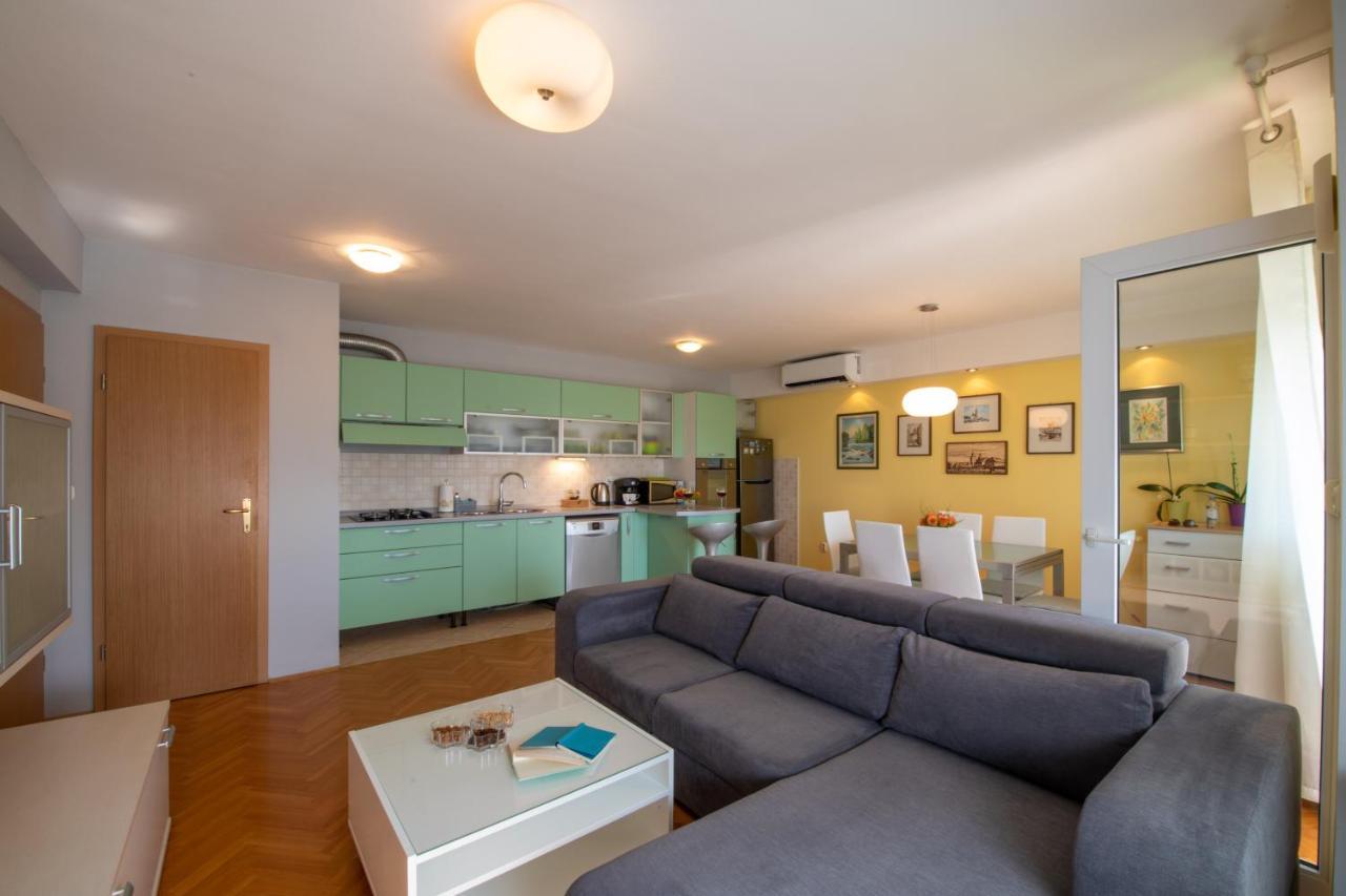 Apartman Silvija オシエク エクステリア 写真