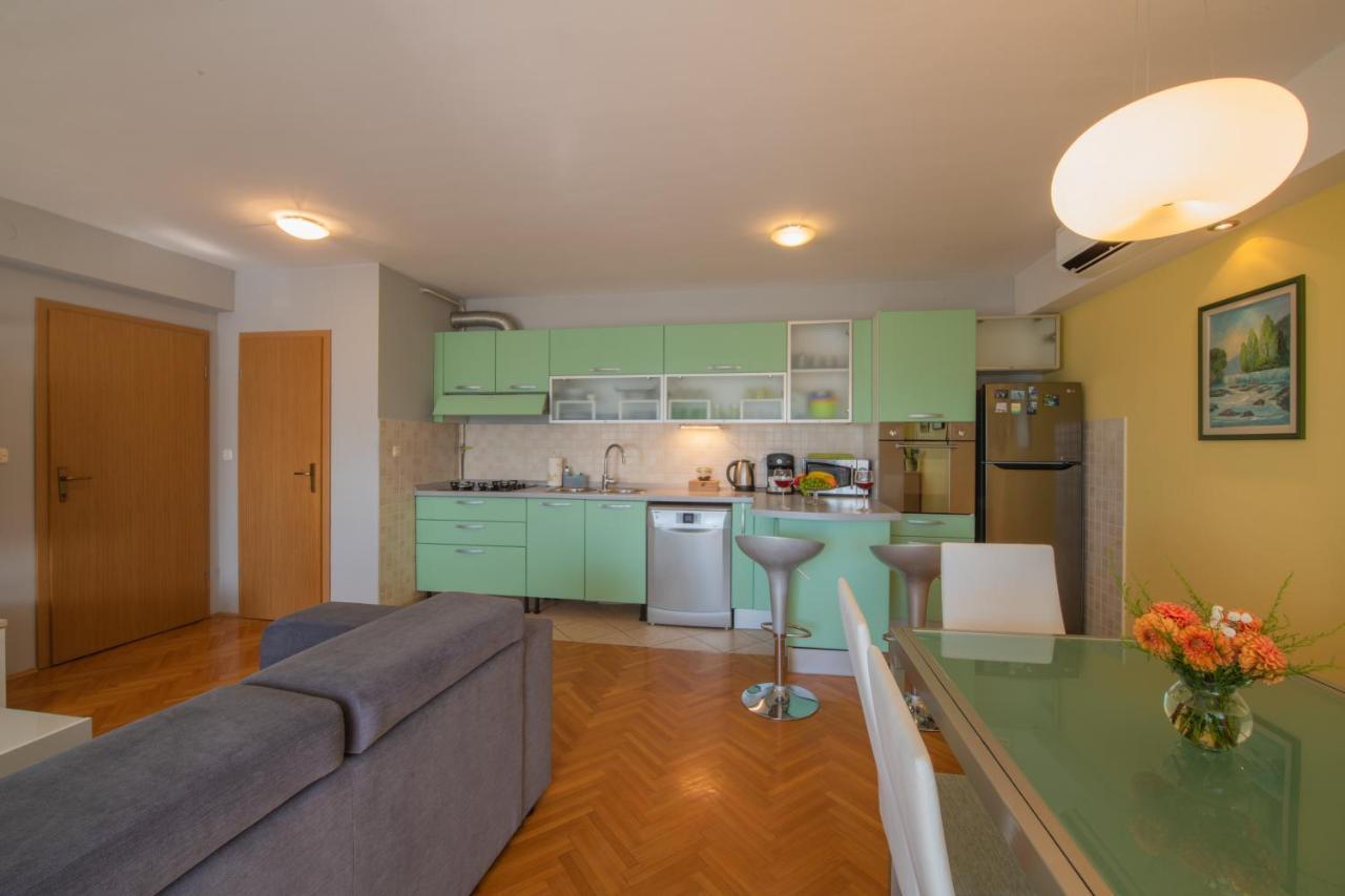 Apartman Silvija オシエク エクステリア 写真