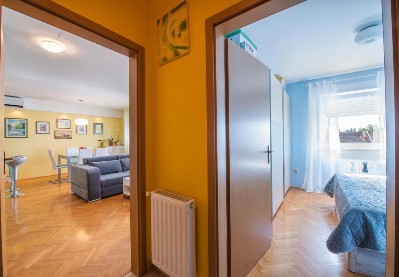 Apartman Silvija オシエク エクステリア 写真